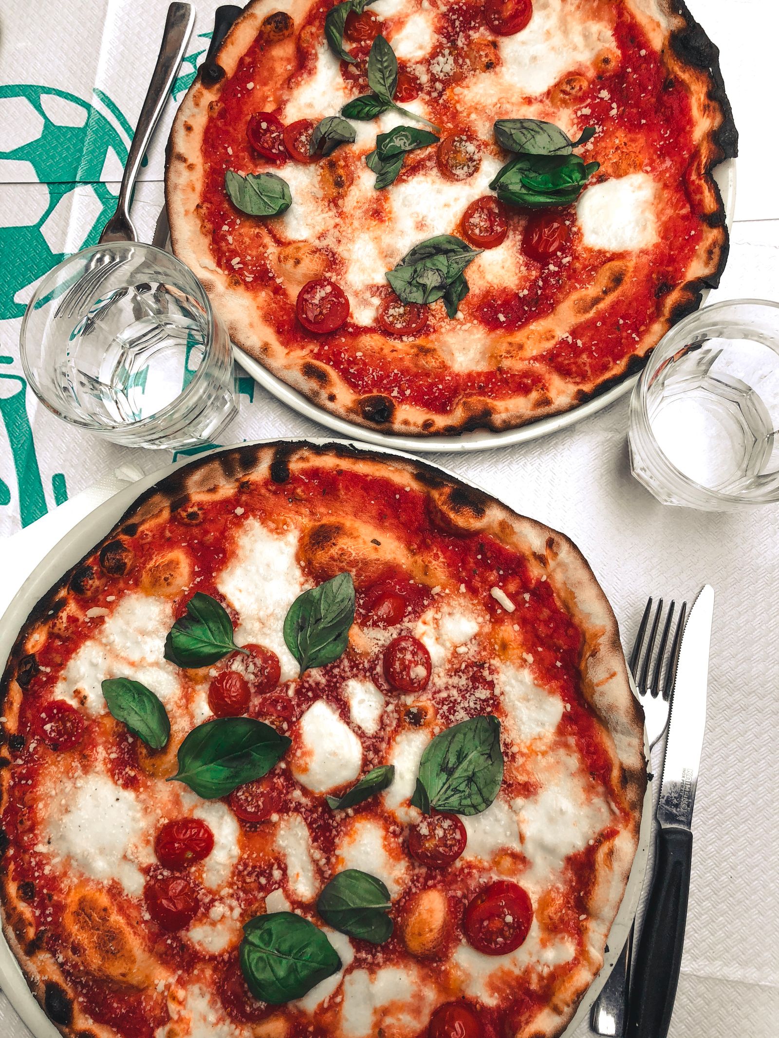 Margherita, tomate et basilic